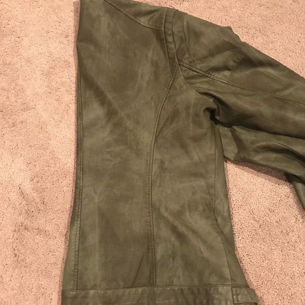 Perfect Jacket Size Large Look Sharp - image 2